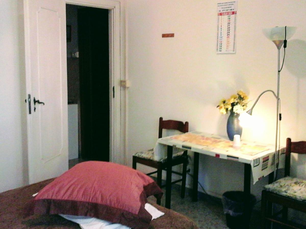B&B Near Metro' Central Line - Only Wc In The Rooms 15 Minutes To Termini Station 20 To Spagna Square - In The Night Bus Рим Экстерьер фото